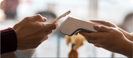 Gift Card vs E-Gift Cards: Choosing the Right Option for Every Recipient